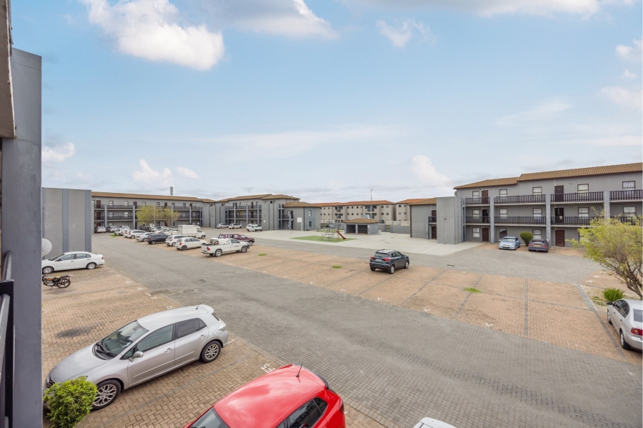 2 Bedroom Property for Sale in Parklands Western Cape